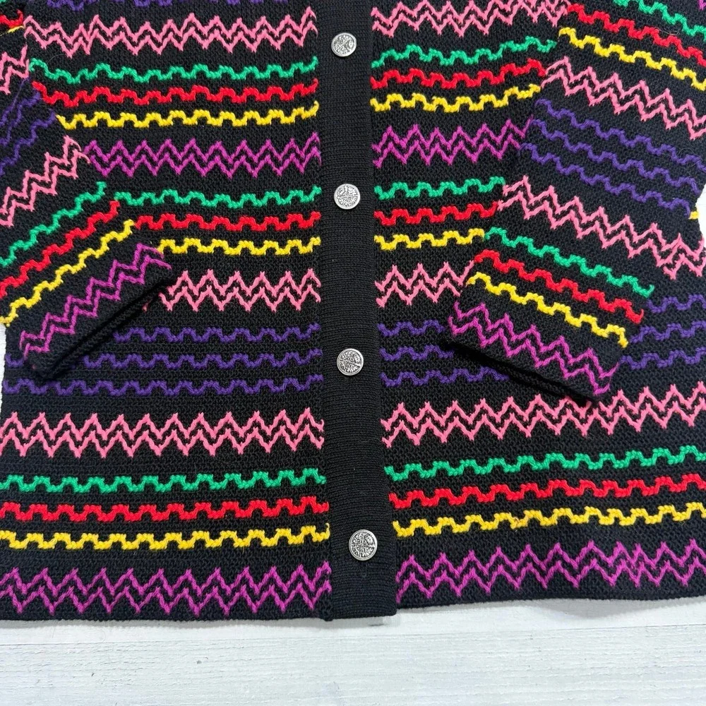 Vintage‎ women's colorful rainbow stripe 100% virgin wool sweater